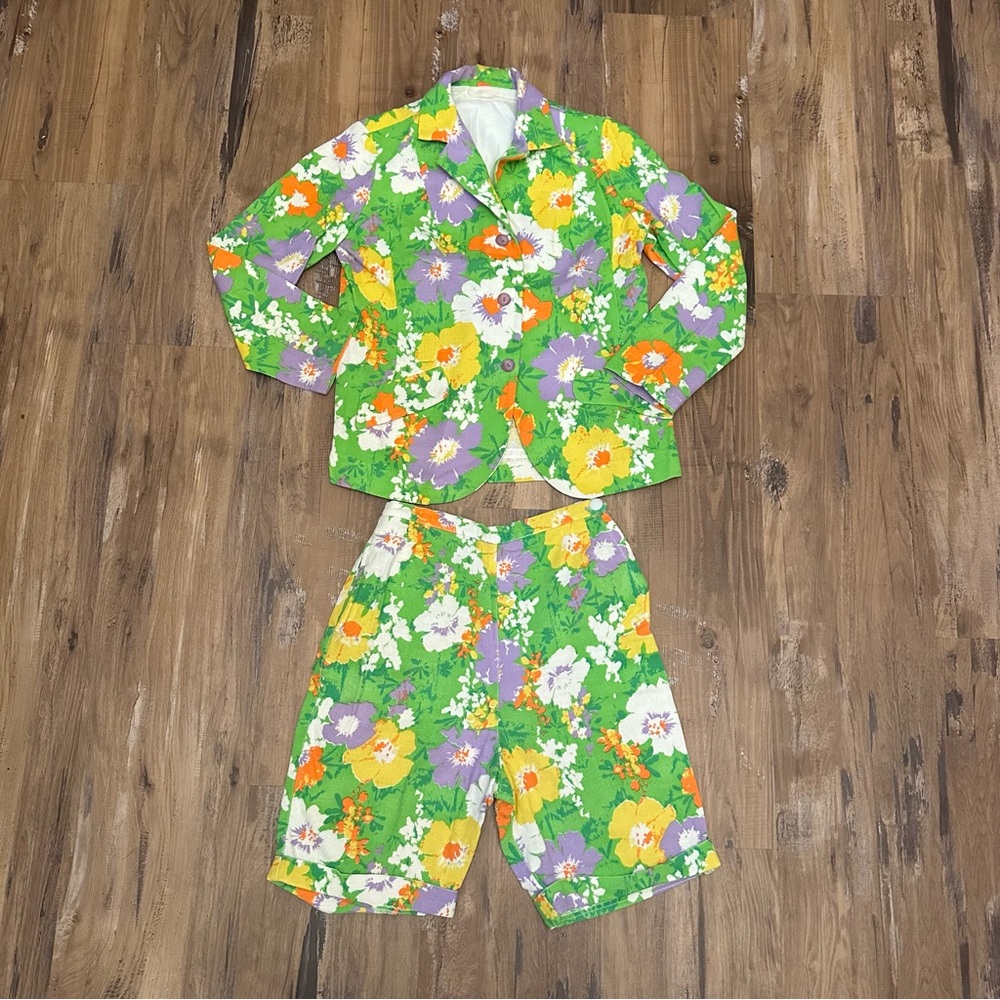 VTG 70s 80s Bright Retro Floral Blazer & Shorts Set